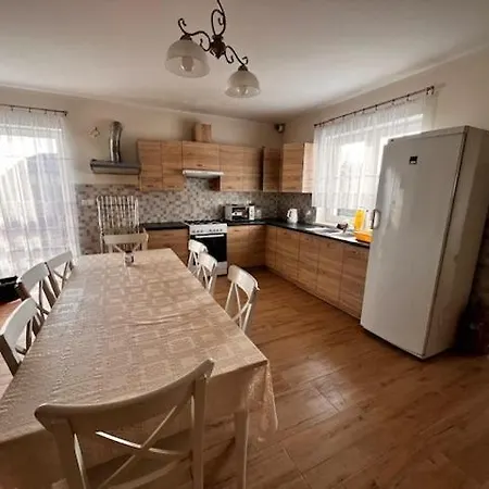 Iwa Dla Pracownikow Hostel *